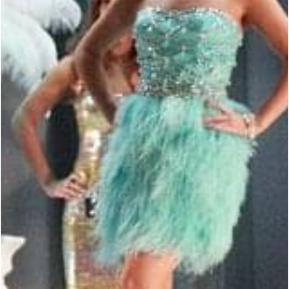 Sherri Hill Tiffany blue cocktail w feathers